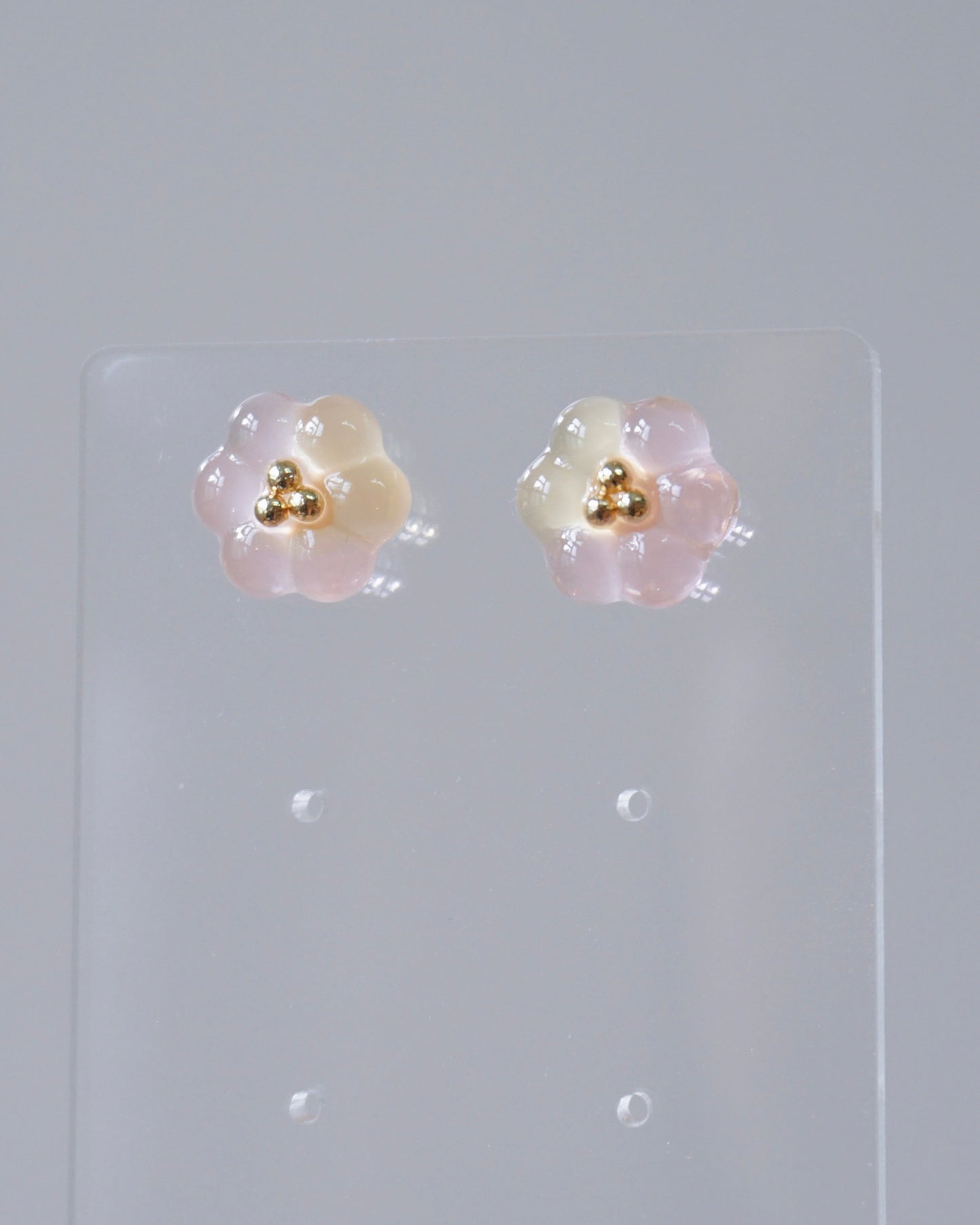 Bubble Rosette Earrings [Milky Osmanthus Peach]