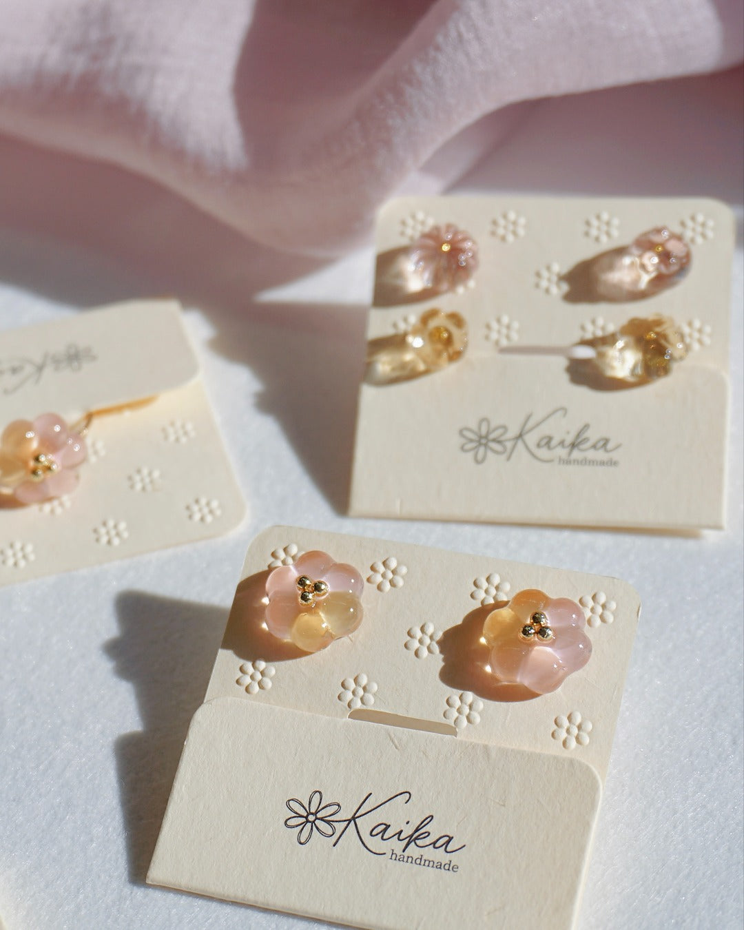 Bubble Rosette Earrings [Milky Osmanthus Peach]