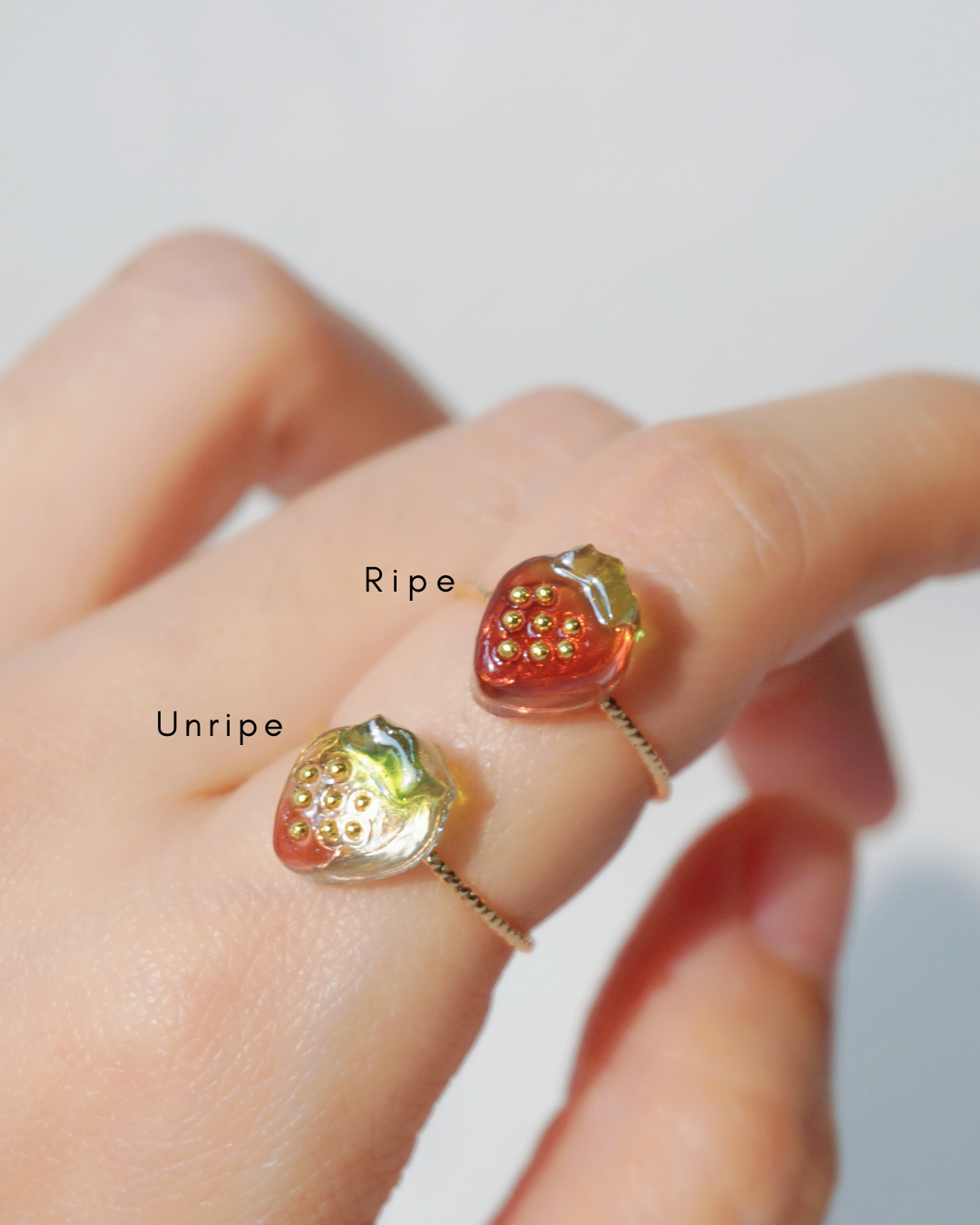 Mini Wild Strawberry Ring [Ripe/Unripe]